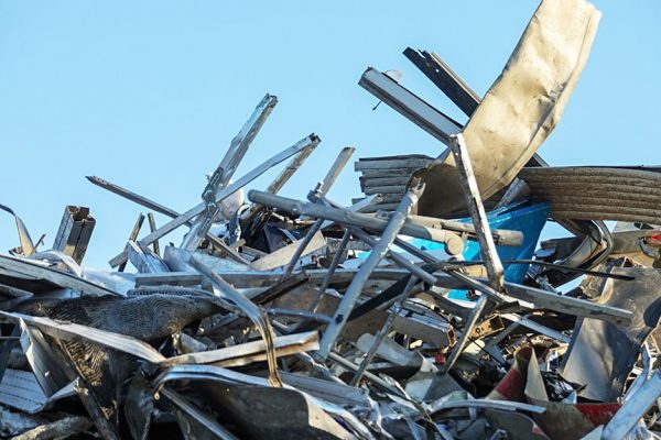 MoleyMagnetics-seotool-51987-DisposingOfMetal-BlogBanner1